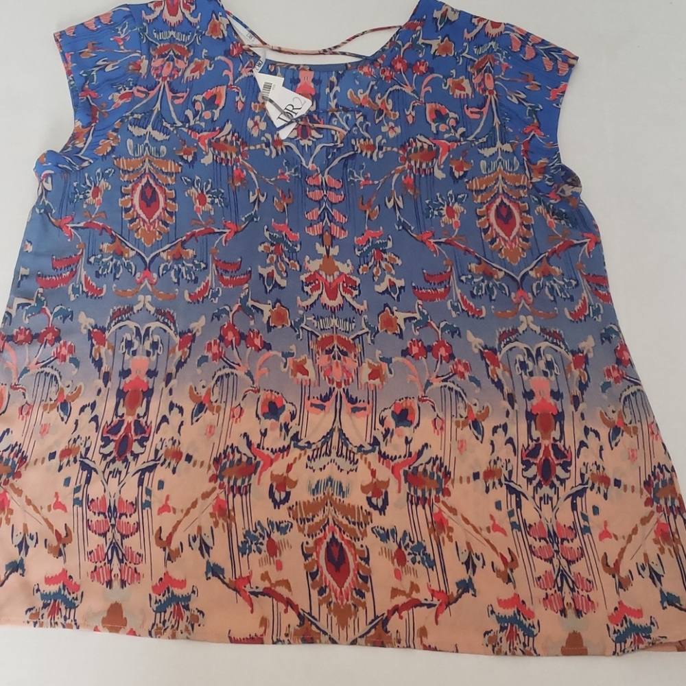 Blouse - Picture 4 of 8